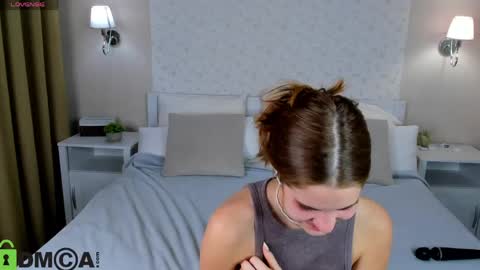Jennifer online show from May 15, 11:12 pm