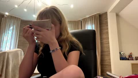 Jenny online show from July 16, 6:38 am