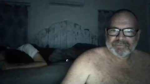 Snapshot of deepdiveme chatting on December 11, 8:58 am deepdiveme online show from December 11, 8:58 am