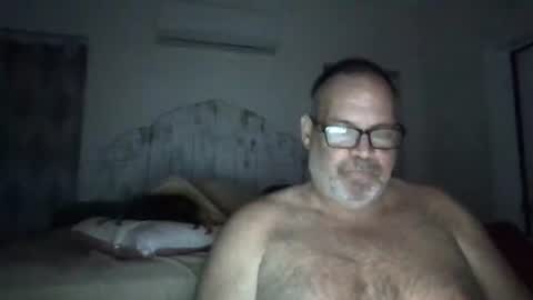 Snapshot of deepdiveme chatting on January 8, 6:52 am deepdiveme online show from January 8, 6:52 am