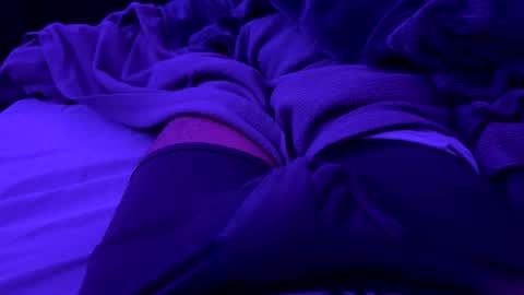 Dee online show from February 6, 8:51 am