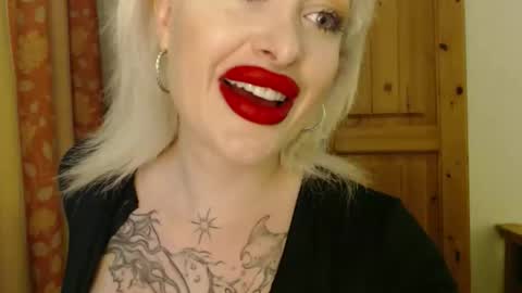 Jenna online show from October 1, 9:35 pm