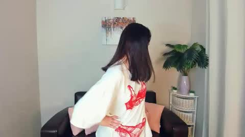 Eliza online show from March 5, 8:40 pm