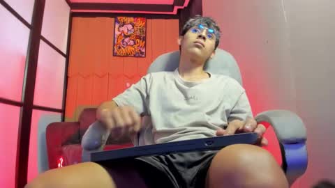 Deilan Wolf  online show from March 5, 7:28 am