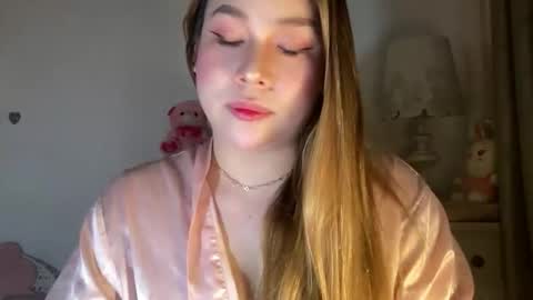 Snapshot of delicious_iya69 chatting on October 25, 11:27 pm iyalicious online show from October 25, 11:27 pm