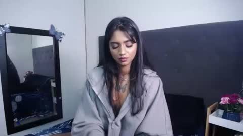 Delilah Blaze online show from April 21, 3:35 am