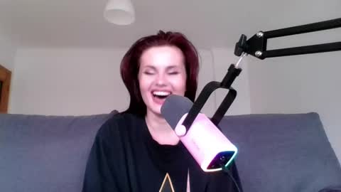 dellacrush_ online show from March 5, 2:34 pm