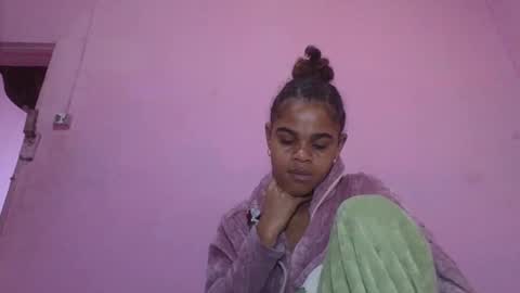 delphine online show from May 22, 2:51 am