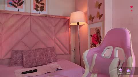 Demi online show from April 18, 4:58 am