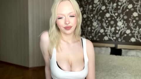 Demi online show from September 22, 9:46 am