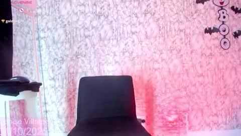 Denise Villareal  online show from October 31, 9:37 pm