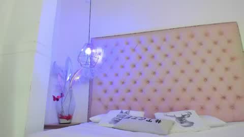 denisse_logan online show from April 22, 3:13 am