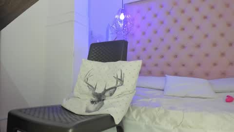 denisse_logan online show from February 15, 7:51 am