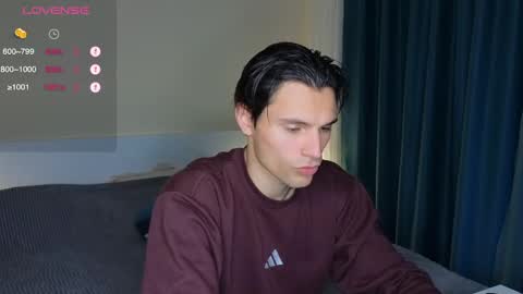 Den online show from April 19, 10:27 am