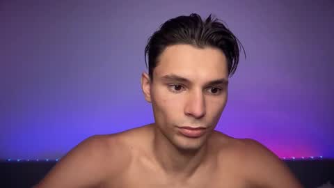 Den online show from September 22, 9:02 am