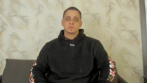 Snapshot of dennis_munera chatting on December 31, 12:46 pm dennis munera online show from December 31, 12:46 pm