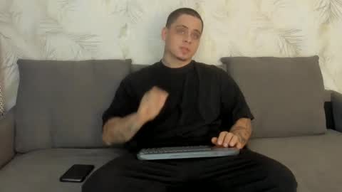Snapshot of dennis_munera chatting on January 17, 11:38 am dennis munera online show from January 17, 11:38 am
