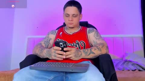 Snapshot of dennis_munera chatting on September 22, 11:03 am dennis munera online show from September 22, 11:03 am
