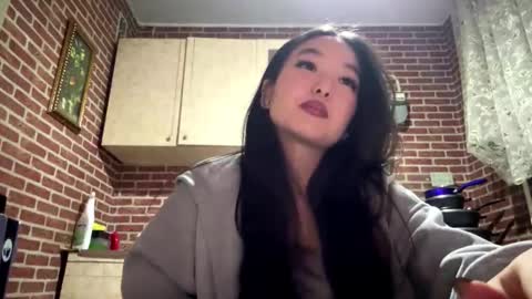 Emma online show from January 14, 2:25 pm