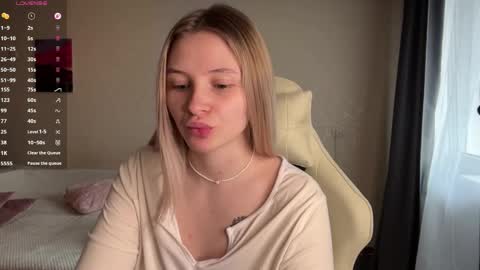 Vi  Victoria online show from April 8, 1:25 pm