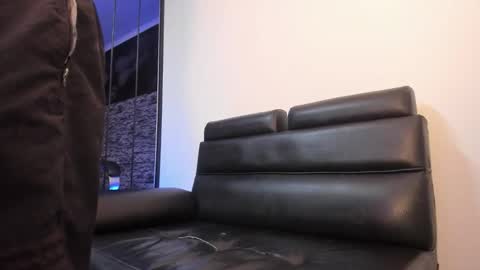 Dereck Boy online show from March 26, 4:40 am