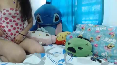 derek_44 online show from April 8, 9:18 pm