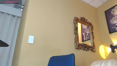 DEREN online show from December 17, 4:08 am