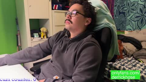 Derrick Hose online show from February 25, 4:14 am