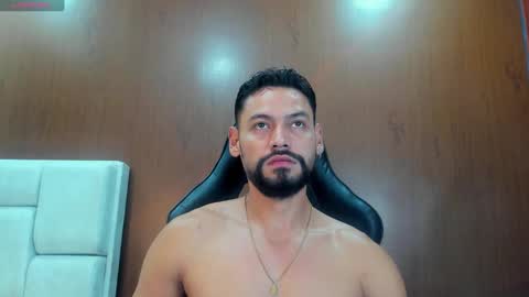 DerryBigger CM online show from September 26, 8:17 pm