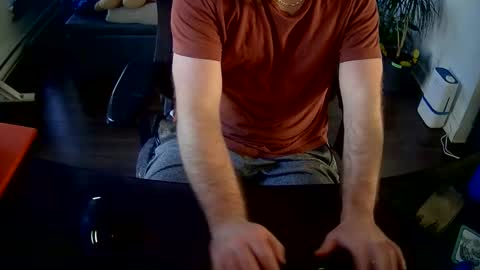 desdisdes online show from March 2, 9:32 pm