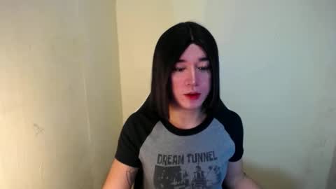 Snapshot of desirable_lorinexx chatting on February 15, 12:43 pm LORINE online show from February 15, 12:43 pm
