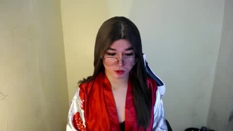 Snapshot of desirable_lorinexx chatting on February 10, 3:03 am LORINE online show from February 10, 3:03 am