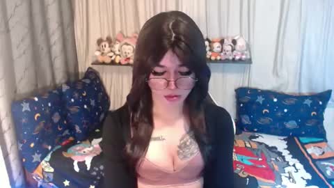 Snapshot of desirable_lorinexx chatting on September 19, 8:45 pm LORINE online show from September 19, 8:45 pm