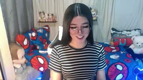 Snapshot of desirable_lorinexx chatting on October 20, 4:12 pm LORINE online show from October 20, 4:12 pm