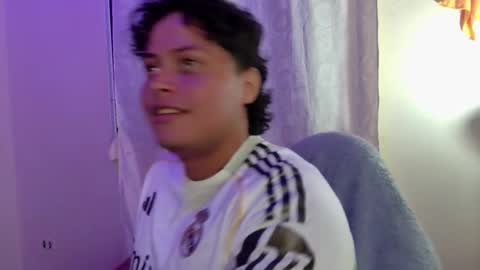 TORI AND MR. BEAR online show from October 3, 7:00 pm