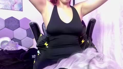 TORI AND MR. BEAR online show from September 20, 6:33 pm