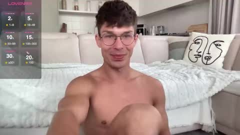 INSTAGRAM justmichaelross online show from October 3, 5:59 am