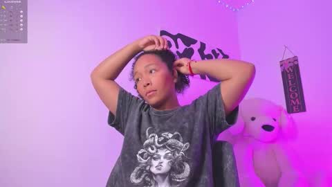 desty_y online show from November 28, 3:14 am