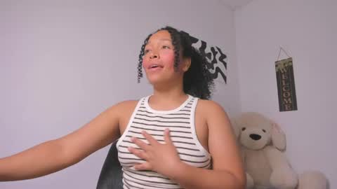 desty_y online show from April 29, 4:39 am