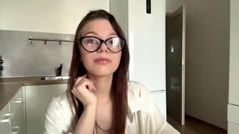 Nora online show from June 16, 3:10 am