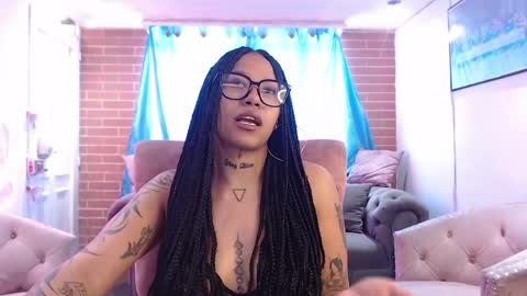 devi_black_13_ online show from March 24, 7:42 pm