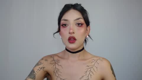 Angel Boo and Adrian online show from January 18, 6:10 pm