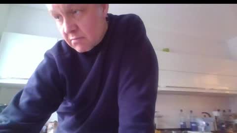 Devon online show from December 12, 9:08 am