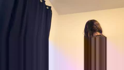 come play  online show from April 6, 9:27 pm