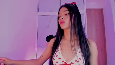 Sara 3 online show from May 23, 8:05 pm
