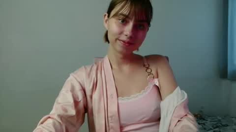 dewkiss online show from October 10, 2:12 pm