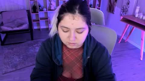 Dia online show from October 24, 8:31 pm