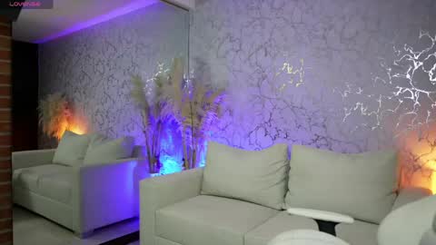 Diego online show from April 5, 1:02 am