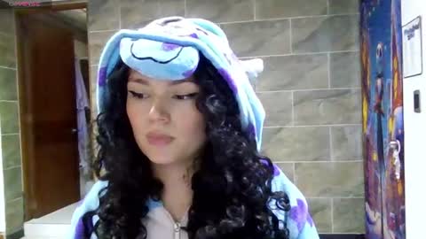 DiamondCurls online show from July 23, 3:53 pm