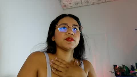 welcome to my world smiles good energy and special moments. Follow me and accompany me on my broadcasts thank you for bein online show from July 10, 1:38 pm